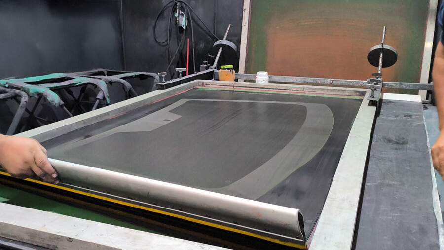 Fabricação de vidro blindado - Pintura